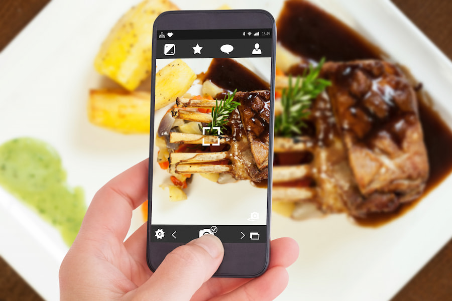 Food influencer